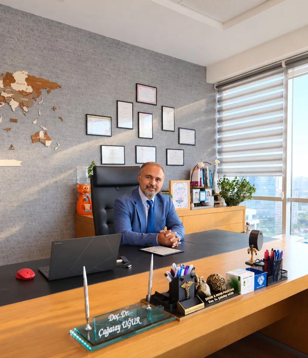 Doç. Dr. Çağatay Uğur / Bebek, Çocuk ve Ergen Ruh Sağlığı ve Hastalıkları Uzmanı
